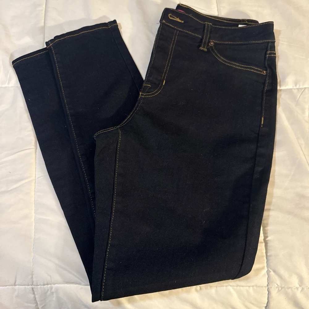 Classic Dark Women's Jeans